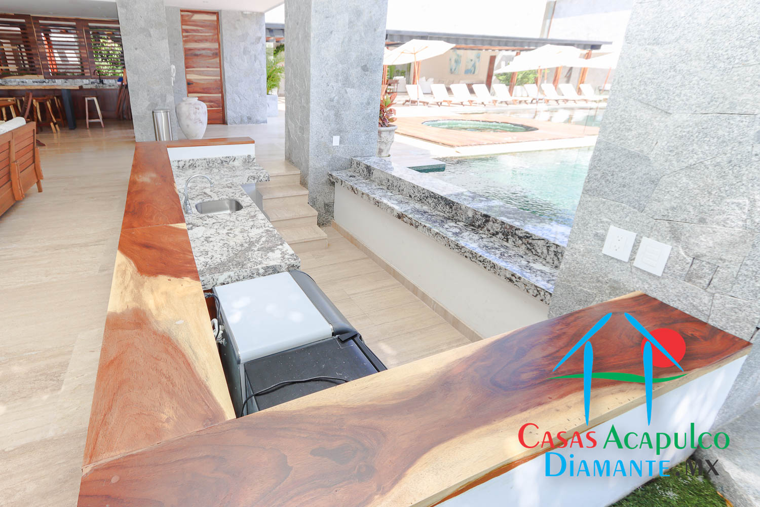 La Roqueta - Terraza familiar con barra bar 11